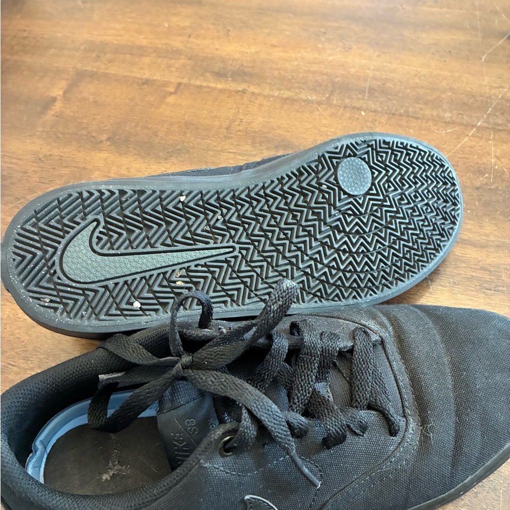 Nike SB Chron 2 Sneakers Black Canvas Skate Shoes Women’s 9 Solarsoft - Picture 6 of 6